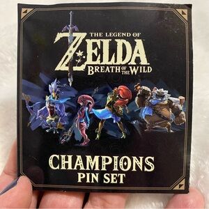 NWT Official Nintendo The Legend of Zelda Breath of the Wild Champions Pin Set